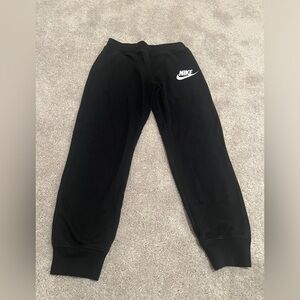 Big Kid (girls) Nike sweatpants